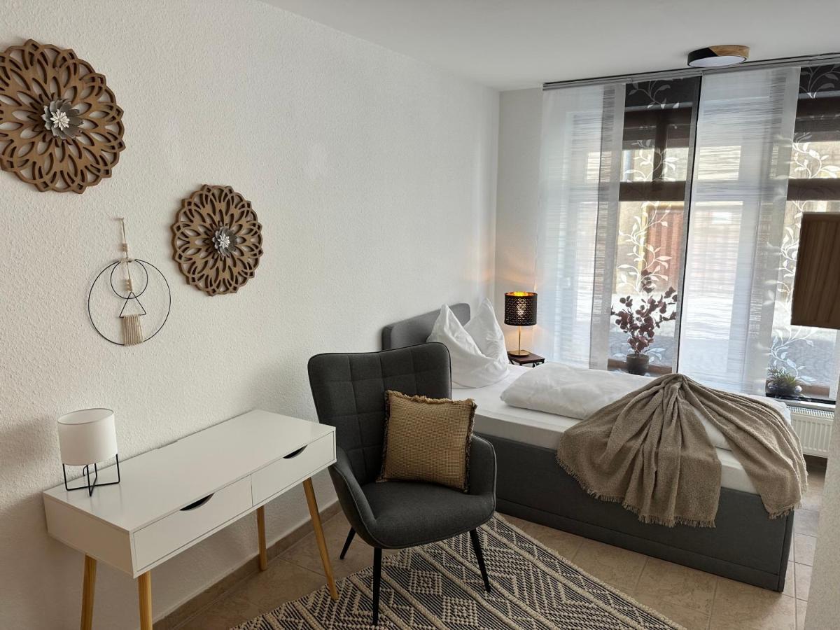 Ferienwohnung Naumburger Charme "Goldener Steiger" Naumburg  Exterior foto